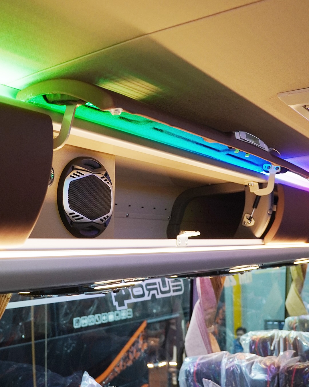 Interior Premium 9